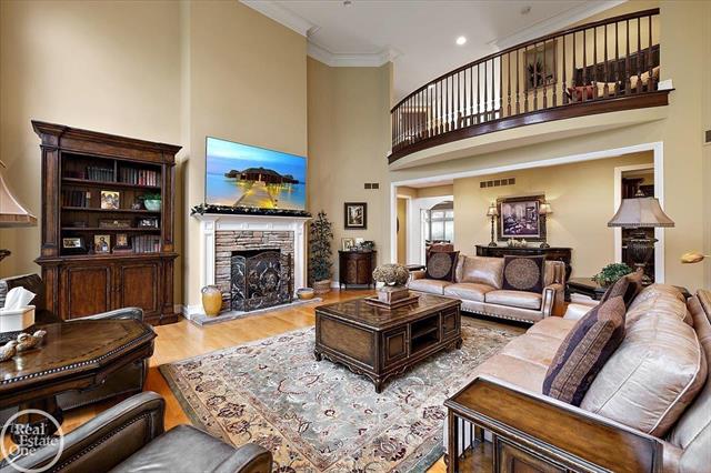 Builiding view thirty five for 877 Quarry, Rochester, MI. 48306