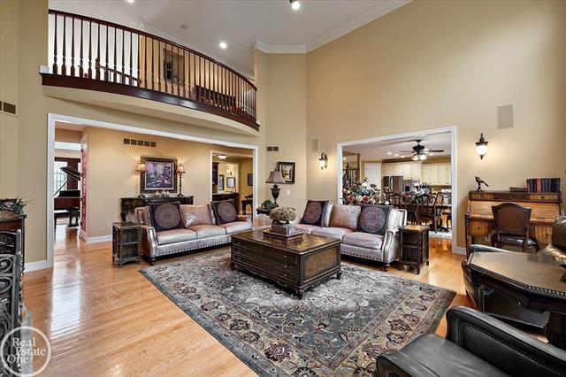 Builiding view thirty four for 877 Quarry, Rochester, MI. 48306