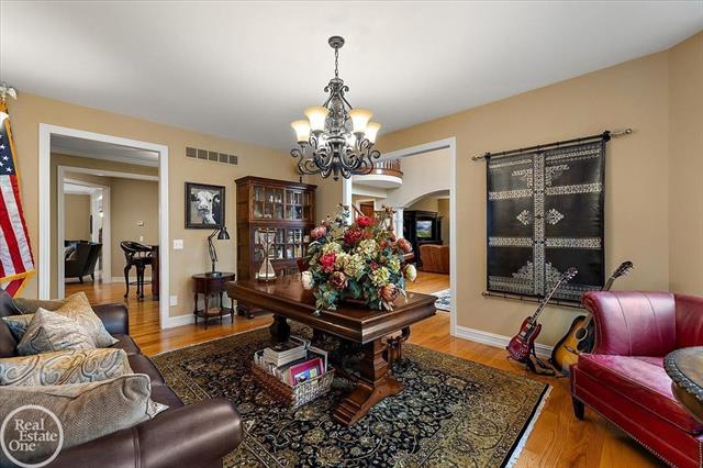 Builiding view thirty seven for 877 Quarry, Rochester, MI. 48306