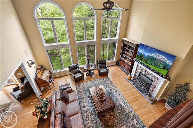 Builiding view thirty three for 877 Quarry, Rochester, MI. 48306