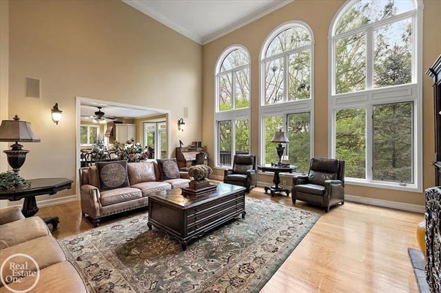 Builiding view thirty two for 877 Quarry, Rochester, MI. 48306