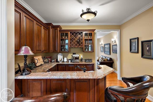 Builiding view twenty eight for 877 Quarry, Rochester, MI. 48306