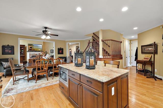 Builiding view twenty one for 877 Quarry, Rochester, MI. 48306