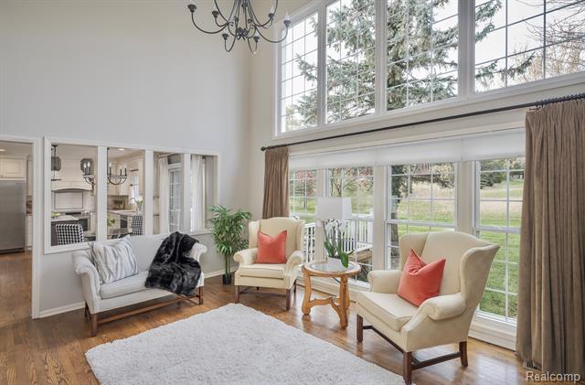 Builiding view seven for 2456 Westwood, Rochester, MI. 48306