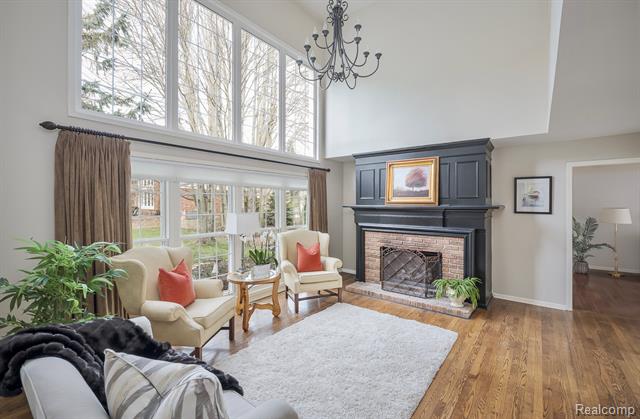 Builiding view six for 2456 Westwood, Rochester, MI. 48306