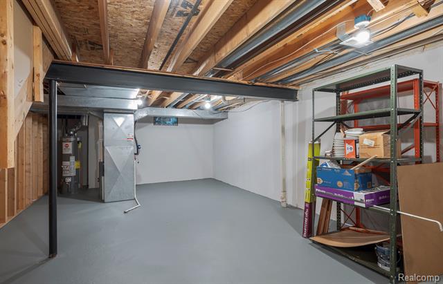 Builiding view twenty five for 2456 Westwood, Rochester, MI. 48306