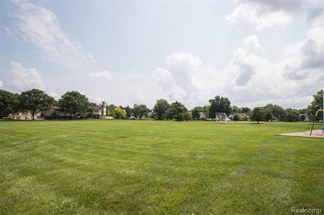 Builiding view twenty three for 20940 E Glen Haven, Northville, MI. 48167