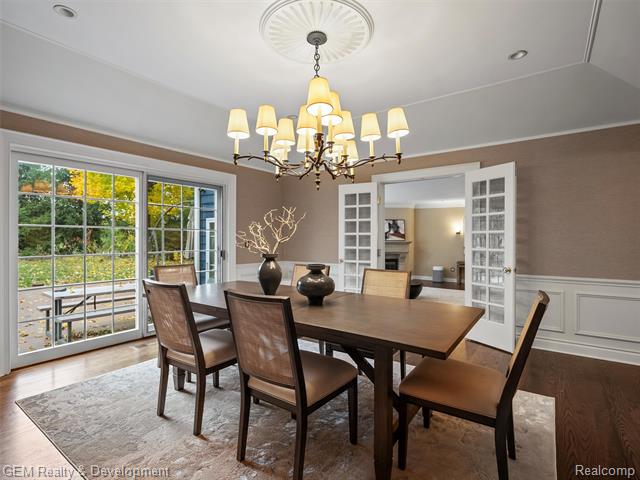 Builiding view twenty one for 1900 Tiverton, Bloomfield Hills, MI. 48304