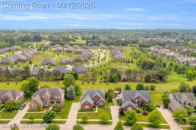 Builiding view forty five for 54265 Birchwood, South Lyon, MI. 48178