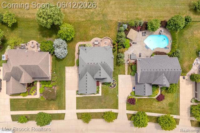 Builiding view forty four for 54265 Birchwood, South Lyon, MI. 48178