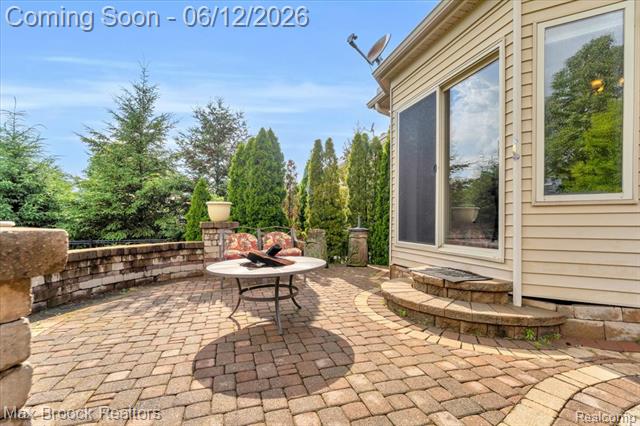 Builiding view forty for 54265 Birchwood, South Lyon, MI. 48178