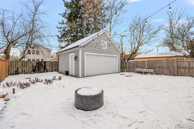 Builiding view forty five for 1544 Ruffner, Birmingham, MI. 48009