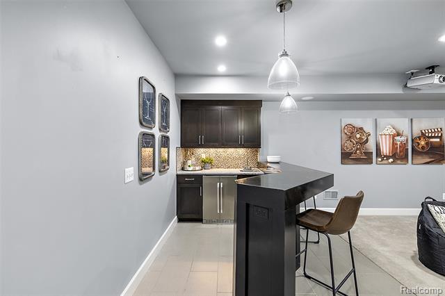 Builiding view thirty five for 1544 Ruffner, Birmingham, MI. 48009