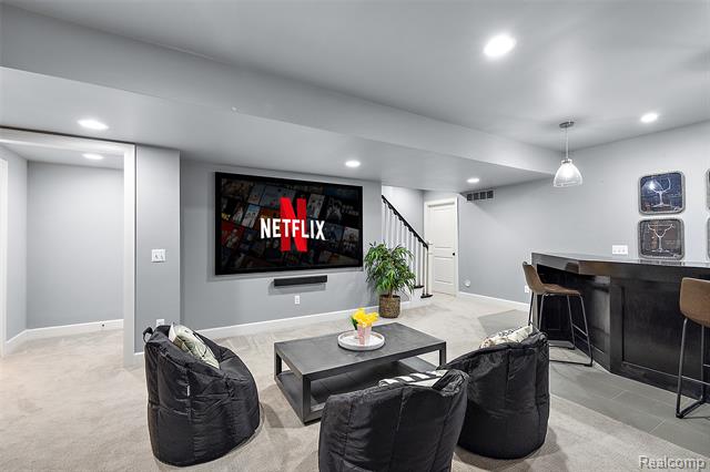 Builiding view thirty four for 1544 Ruffner, Birmingham, MI. 48009