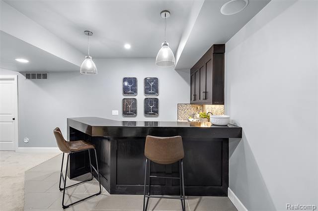 Builiding view thirty seven for 1544 Ruffner, Birmingham, MI. 48009