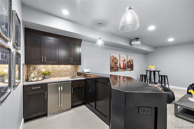 Builiding view thirty six for 1544 Ruffner, Birmingham, MI. 48009