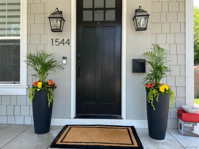 Builiding view three for 1544 Ruffner, Birmingham, MI. 48009