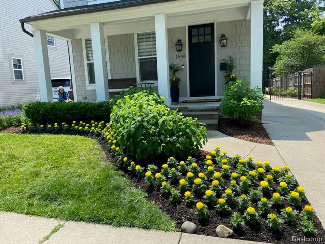 Builiding view two for 1544 Ruffner, Birmingham, MI. 48009