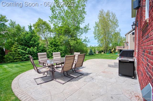 Builiding view forty four for 24455 Glenwood, South Lyon, MI. 48178