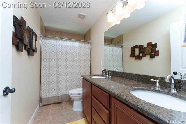 Builiding view thirty seven for 24455 Glenwood, South Lyon, MI. 48178