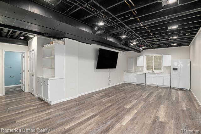 Builiding view nineteen for 59696 Twin Pines, New Hudson, MI. 48165