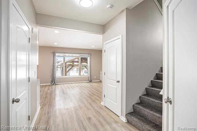 Builiding view seven for 59696 Twin Pines, New Hudson, MI. 48165