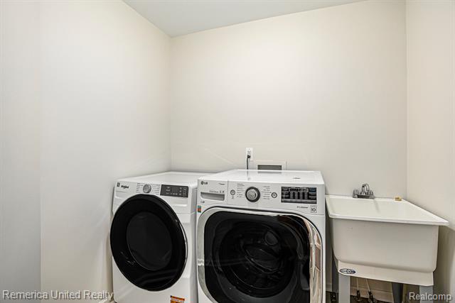 Builiding view seventeen for 59696 Twin Pines, New Hudson, MI. 48165