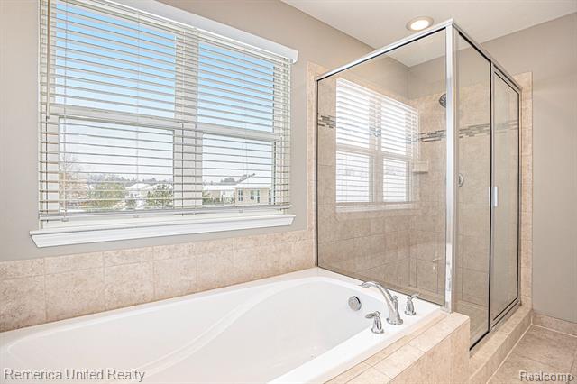 Builiding view thirteen for 59696 Twin Pines, New Hudson, MI. 48165