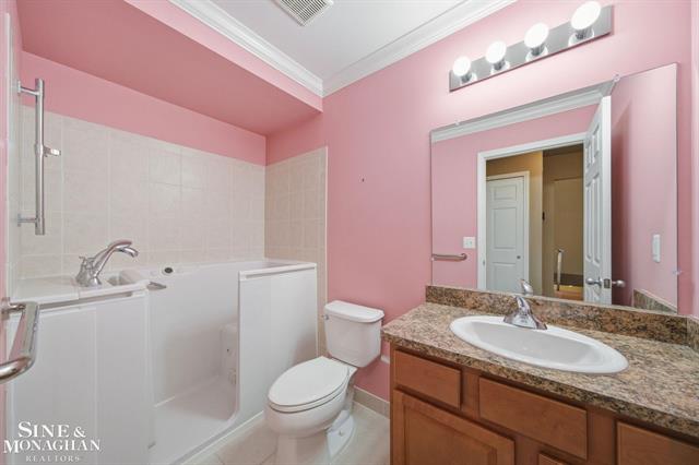 Builiding view seventeen for 40618 Lenox Park, Novi, MI. 48377