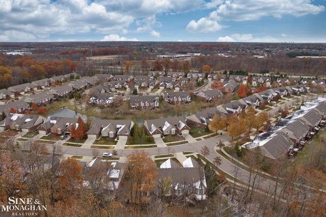 Builiding view thirty four for 40618 Lenox Park, Novi, MI. 48377