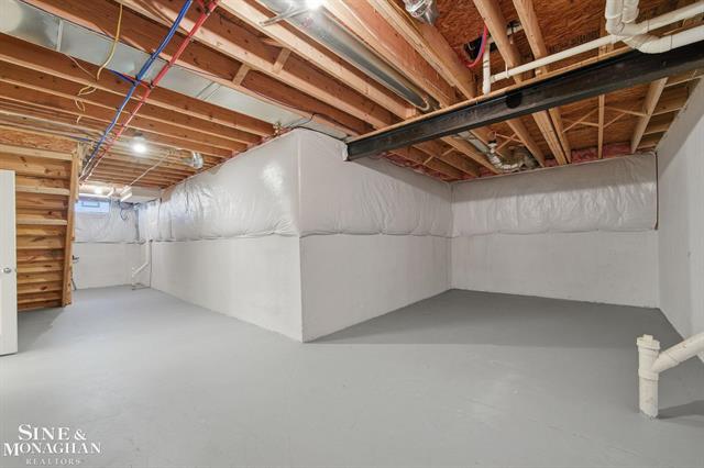 Builiding view twenty nine for 40618 Lenox Park, Novi, MI. 48377