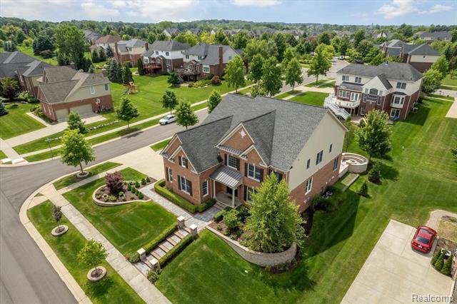 Builiding view forty three for 50371 Langley, Novi, MI. 48374