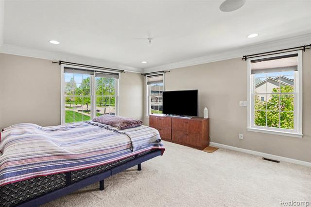 Builiding view nineteen for 50371 Langley, Novi, MI. 48374