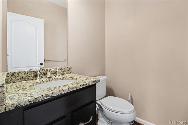 Builiding view thirty for 50371 Langley, Novi, MI. 48374