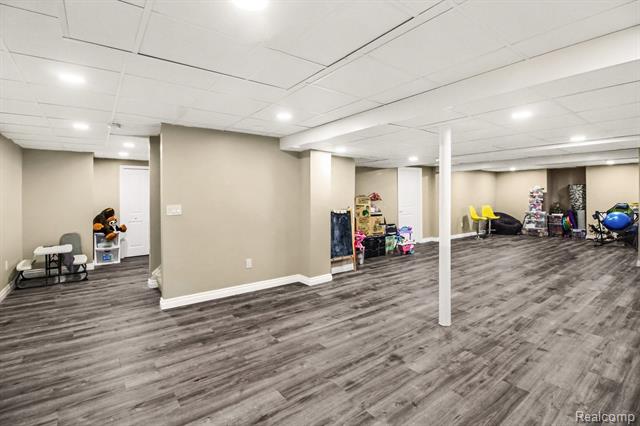 Builiding view twenty four for 50371 Langley, Novi, MI. 48374