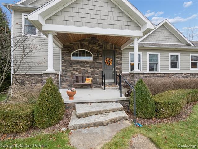 Builiding view eleven for 214 Presidio, Ortonville, MI. 48462