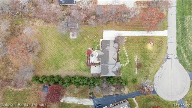 Builiding view fifty five for 214 Presidio, Ortonville, MI. 48462