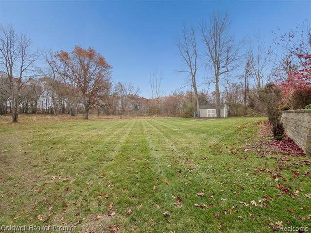 Builiding view fifty one for 214 Presidio, Ortonville, MI. 48462