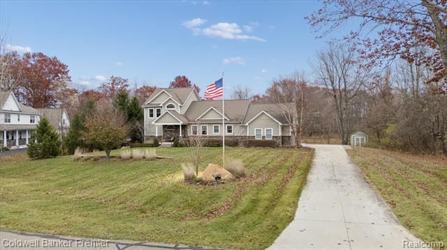 Builiding view fifty seven for 214 Presidio, Ortonville, MI. 48462