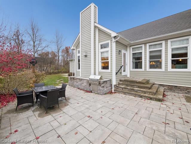 Builiding view fifty for 214 Presidio, Ortonville, MI. 48462