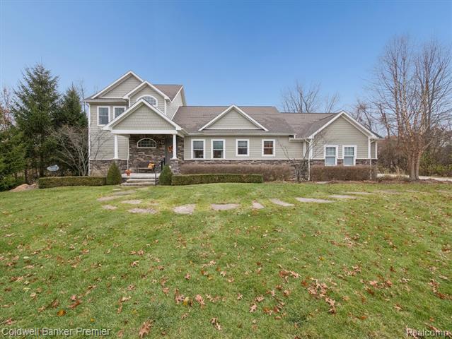 Builiding view forty six for 214 Presidio, Ortonville, MI. 48462