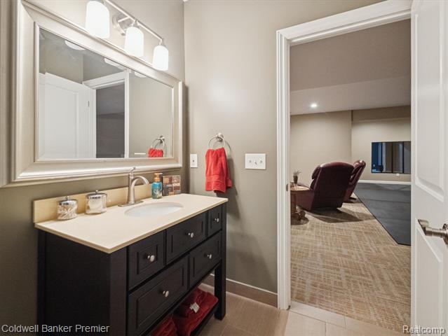 Builiding view forty for 214 Presidio, Ortonville, MI. 48462