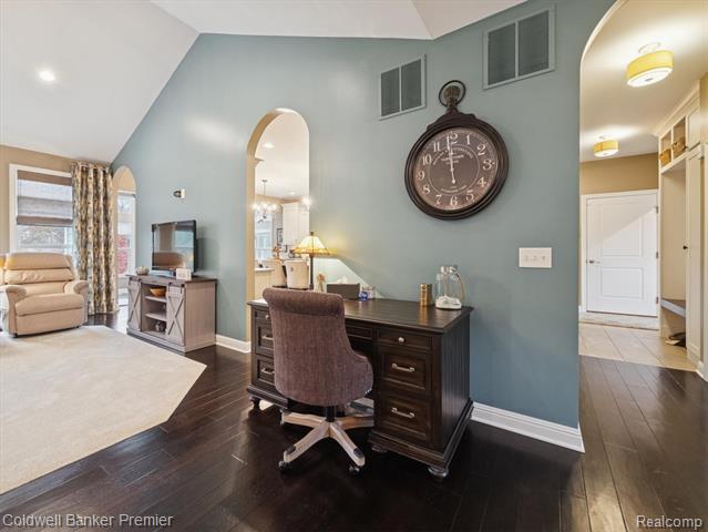 Builiding view nineteen for 214 Presidio, Ortonville, MI. 48462