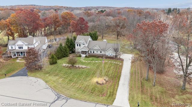 Builiding view sixty three for 214 Presidio, Ortonville, MI. 48462