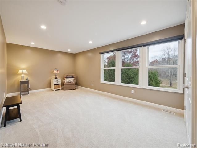 Builiding view thirty four for 214 Presidio, Ortonville, MI. 48462