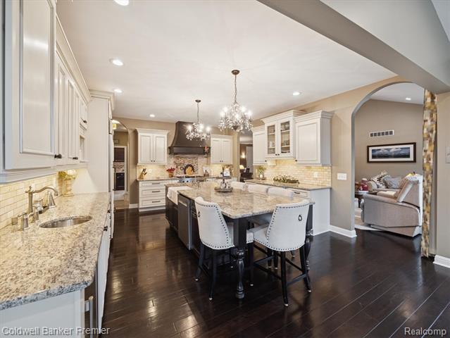 Builiding view three for 214 Presidio, Ortonville, MI. 48462