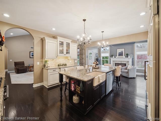 Builiding view twenty two for 214 Presidio, Ortonville, MI. 48462