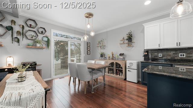 Builiding view nine for 838 Coolidge, Clawson, MI. 48017