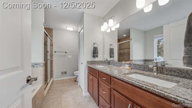 Builiding view nineteen for 838 Coolidge, Clawson, MI. 48017