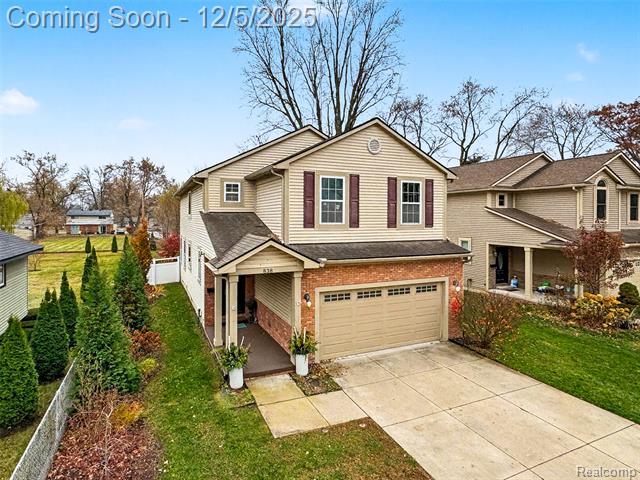 Builiding view two for 838 Coolidge, Clawson, MI. 48017